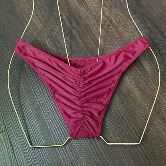 🔥 HUGE LOT - 6 Pairs Cleo the Hurricane Scrunch-Bum Dance Shorts | M/L - Picture 1 of 12